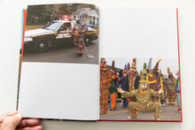 Load image into Gallery viewer, COURIR