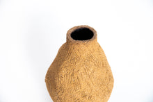 Load image into Gallery viewer, FANNY PENNY | Ofella Vase