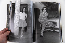 Load image into Gallery viewer, SHINJUKU GUNTODEN 1965-1973 | Story of the Shinjuku Thieves