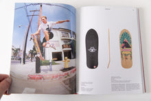 Load image into Gallery viewer, SKATEBOARD