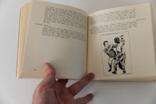Load image into Gallery viewer, SPIELS OF A D&#39;UN MINUTEMAN