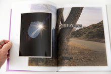 Load image into Gallery viewer, THE MARBLE
