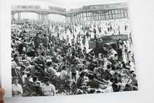 Load image into Gallery viewer, BRITISH SEASIDE 1969-1970
