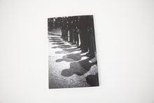 Load image into Gallery viewer, Hamburger Eyes No. 24