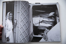 Load image into Gallery viewer, HAMBURGER EYES Issue 013