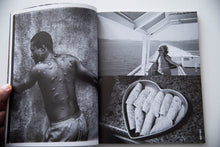 Load image into Gallery viewer, HAMBURGER EYES Issue 013