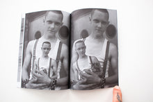 Load image into Gallery viewer, Klo Zine