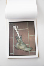 Load image into Gallery viewer, LA GAMBA | THE REDISCOVERED LEG