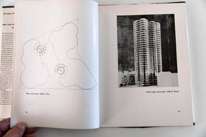 MIES VAN DER ROHE
