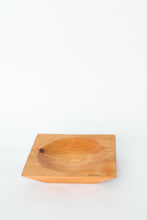 Load image into Gallery viewer, PINE VESSEL 02