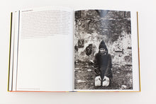 Load image into Gallery viewer, SHUNK-KENDER | Art Through The Eye Of The Camera