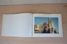 Load image into Gallery viewer, She