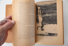 Load image into Gallery viewer, THE YOUNG SPORTSMAN&#39;S GUIDE TO SURFING