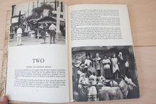 Load image into Gallery viewer, The Los Angeles Book