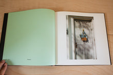 Load image into Gallery viewer, William Eggleston&#39;s Guide