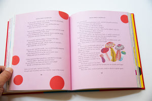 Lewis Carroll's Alice's Adventures in Wonderland With Artwork by Yayoi Kusama